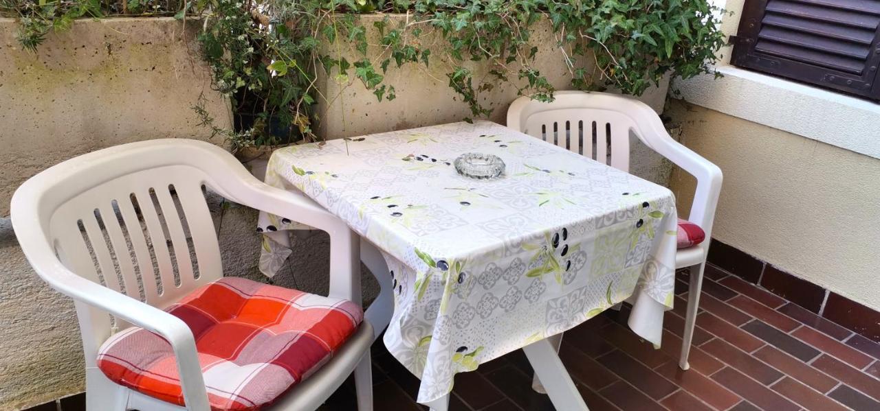 Apartments And Room Pergola Rovinj Exterior photo
